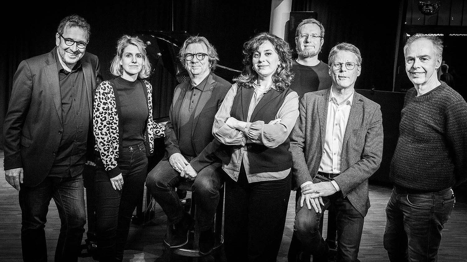 Jazz in Osnabrück und die Menschen von Jazz49: Ralf Döring, Wiebke Schröder, Frank Otte, Shabnam Parvaresh, Silas Jakob, Matthias Köhn und Christian Saßnick (von links). Foto: Detlef Heese