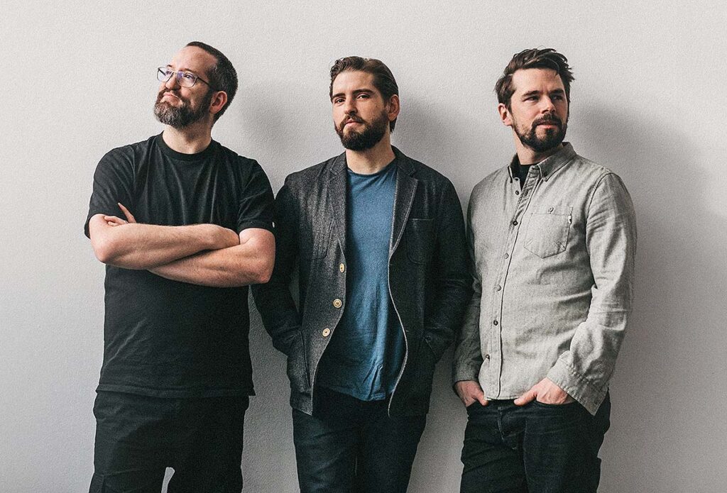 Pablo Held kommt am 10. September mit seinem Trio ins Blue Note, also mit Robert Landfermann, Bass, und Jonas Burgwinkel, Schlagzeug.